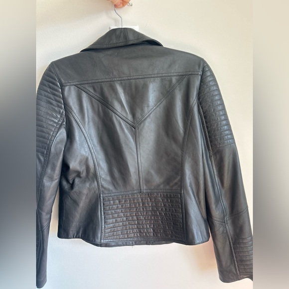 Mika Yoga Wear Classic Black Leather Jacket - Picture 3 of 7